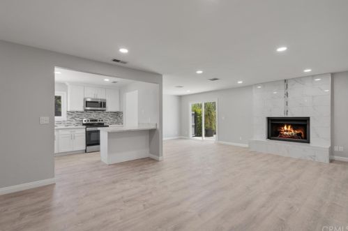 77445 Calle Potrero, La Quinta CA  92253-3702 exterior