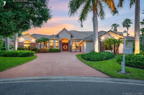 1168 Mirror Lake Cv, Fort Pierce, FL 34986-2006
