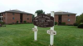 338 Abbott Farm Ln, Hudson, NH 03051-3683