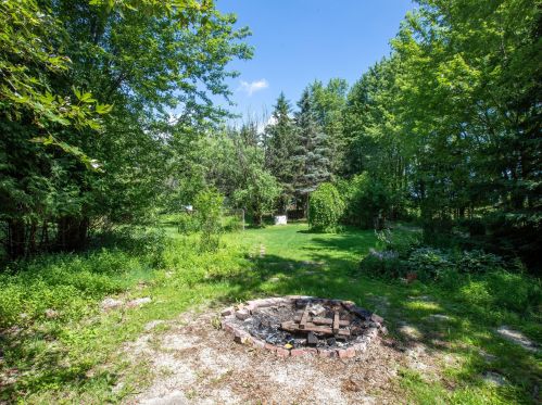 7310 Union Rd, Manitowoc, WI 54220-9591