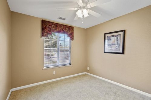 3213 Dewar Ln, Turlock CA  95382-9672 exterior