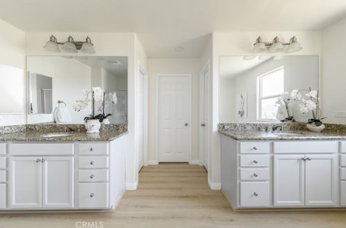 34337 Heather Ridge Ct, Lake Elsinore CA  92532-2924 exterior