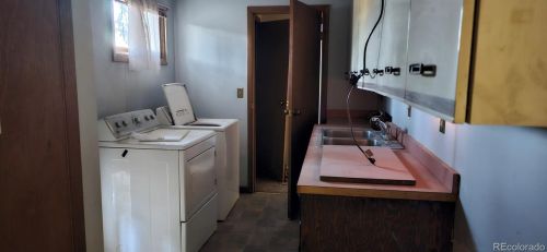 204 Colorado Ave, Seibert CO  80834-9332 exterior