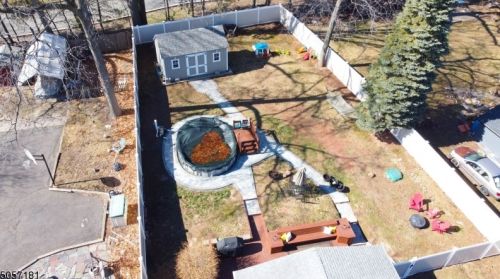 2 Montclair Ave, Nutley NJ  07110-1124 exterior