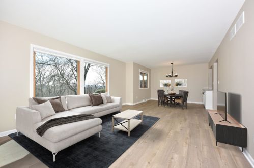 5475 Overlook Dr, Waukesha, WI 53146-4328