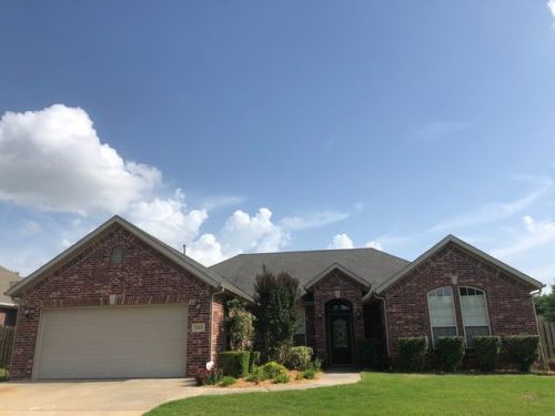 3257 Drakestone St, Fayetteville, AR 72704-6367