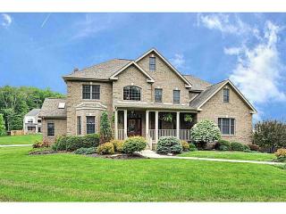 214 Canterwood Dr, Venetia, PA 15367-2338