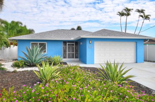 111 Trinidad St, Naples, FL 34113-8646