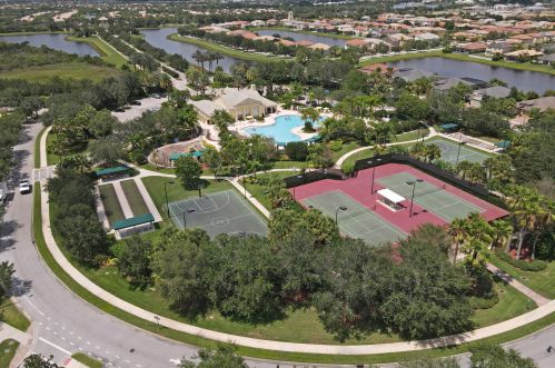 11964 Crestwood Cir, Port Saint Lucie FL  34987-2738 exterior