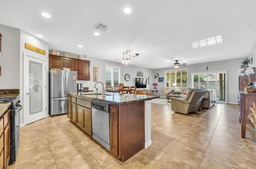 12311 El Portal Way, Rancho Cordova CA  95742-7714 exterior