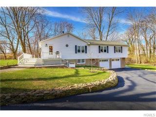 305 Spook Rock Rd, Airmont NY  10901-4316 exterior