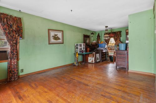 1535 167th St, Waukesha, WI 53151-1303