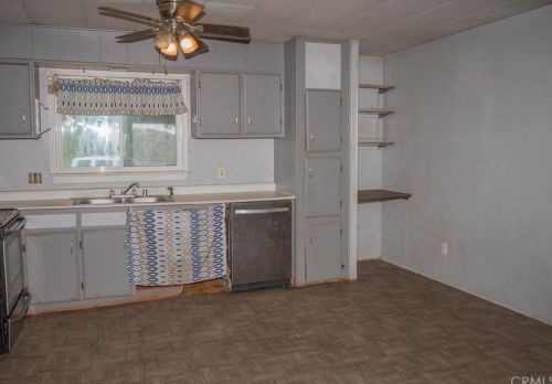 46468 Chuckwagon Rd, Orange Cove CA  93675-9612 exterior