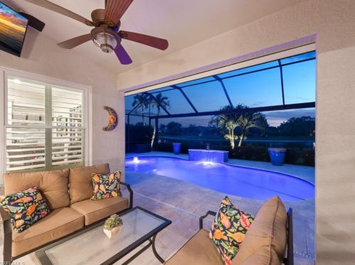 23346 Olde Meadowbrook Cir, Bonita Springs FL  34134-9114 exterior