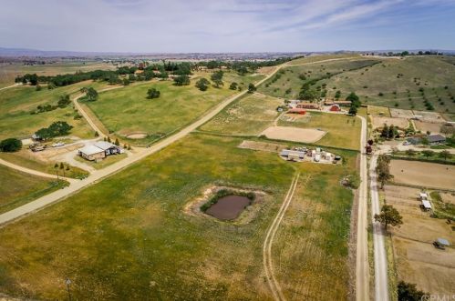 2780 River Rd, Templeton, CA 93465-8543
