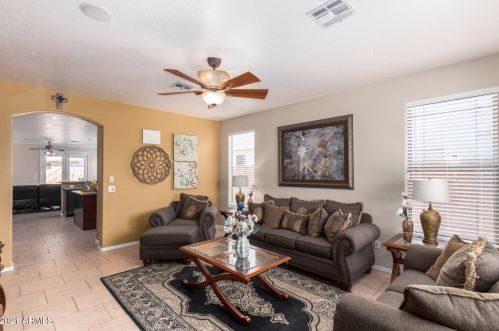 2546 Sunnyvale Ave, Gilbert AZ  85295-2066 exterior