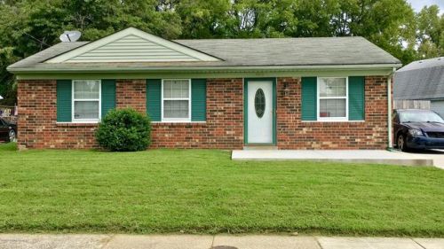 5915 Toebbe Ln, Louisville, KY 40229-1364