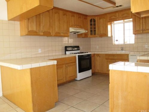 1624 223rd St, Torrance CA  90501-4128 exterior