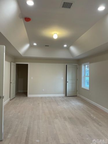 545 Lincoln Ave, Woodbridge NJ 07095-2405 exterior