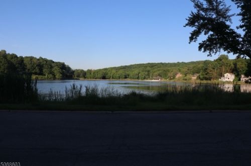 63 Lake Shore Dr, Sparta NJ  07871-3825 exterior