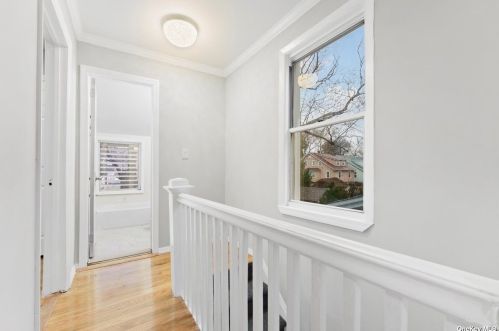 4031 Rombouts Ave, Bronx NY  10466-2513 exterior