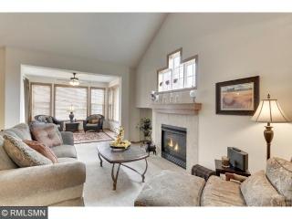 4745 Vagabond Ln, Minneapolis, MN 55446-1316
