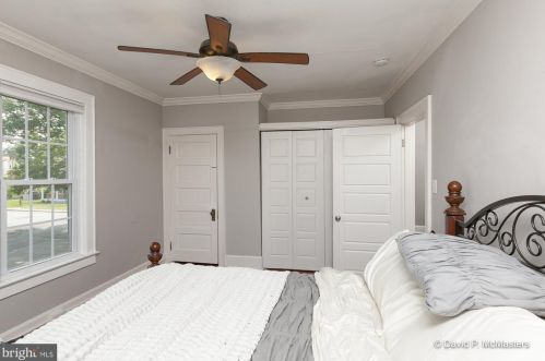 528 Liberty St, Charles Town WV  25414-1830 exterior