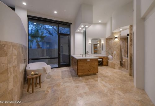 2116 Buck Rdg Pl, Tucson AZ exterior