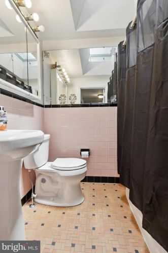 255 Spruce St, Manor PA 19036-1021 exterior