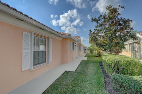 10780 Dardanelle Dr, Fort Pierce, FL 34987-2145