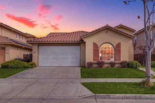 16440 Adobe Way, Lathrop, CA 95330-8960