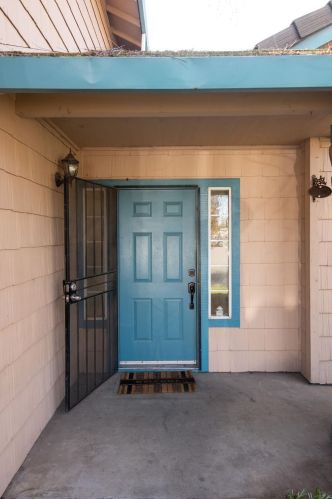 2836 Marsh Creek Ln, Riverbank, CA 95367-3828