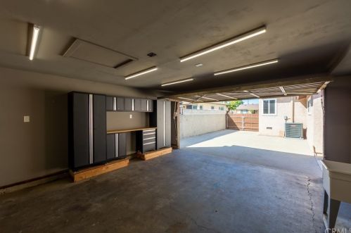 5938 Sunfield Ave, Lakewood CA  90712-1823 exterior