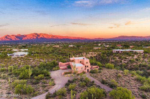 2620 Camino De Oeste, Tucson AZ 85746-9092 exterior