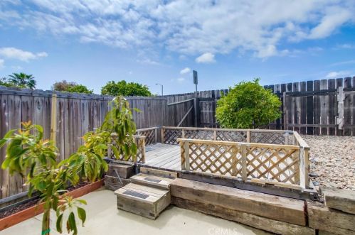 3707 Balboa Dr, Oceanside CA  92056-3947 exterior