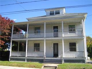 49 Van Den Noort St, Putnam, CT 06260-1517
