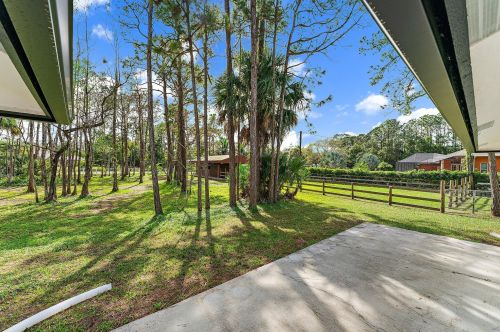 16528 Temple Blvd, Town Of Loxahatchee Groves FL  33470-3057 exterior