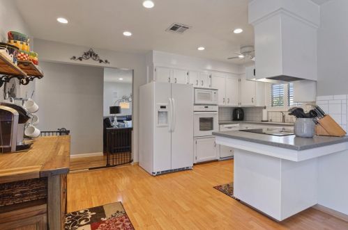 1154 Tamarack Dr, Lodi CA  95240-5535 exterior