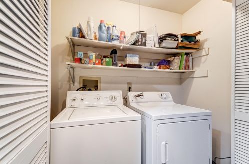 2466 Hooverside Ln, Darbydale OH  43123-3934 exterior