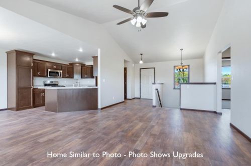 2105 Bufflehead Ln, Green Bay, WI 54311-6077