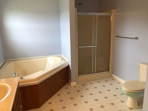 45 Frog Hollow Rd, Poughquag NY  12570-5710 exterior