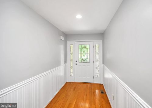 503 Stratford Cir, Locust Grove, VA 22508-5322