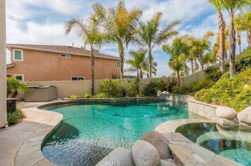43020 Noble Ct, Temecula CA  92592-4385 exterior