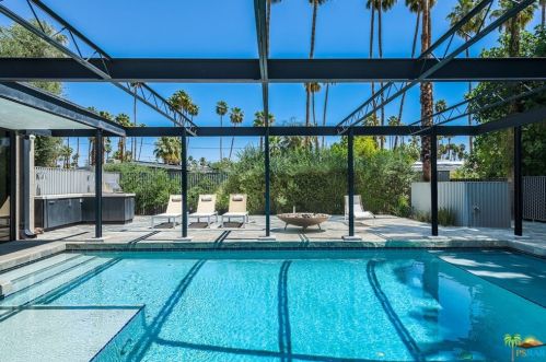 1207 Calle De Maria, Palm Springs CA  92264-8503 exterior