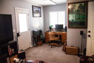 9413 Steinbeck Ln, Bakersfield, CA 93311-1426
