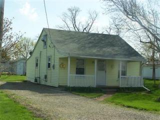 327 Poe Ave, Urbana, OH 43078-1041