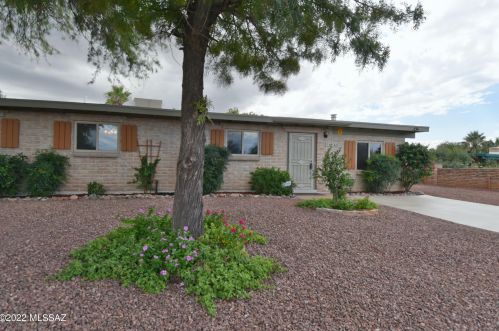 7312 Nicaragua Dr, Tucson, AZ 85730-3326