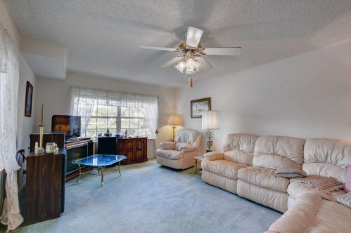8154 Chelsea Ct, West Palm Beach, FL 33406-8413