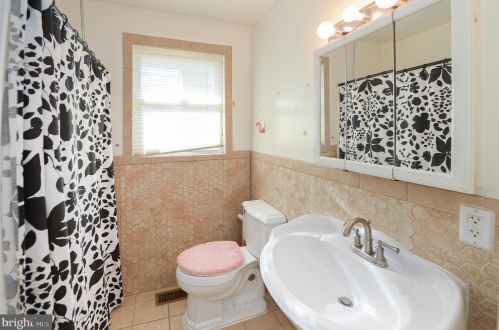 514 Asbury Ave, West Deptford NJ  08063-1230 exterior