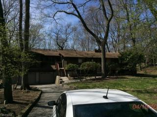34 Stoneybrook Rd, Montville Township NJ  07045-9757 exterior
